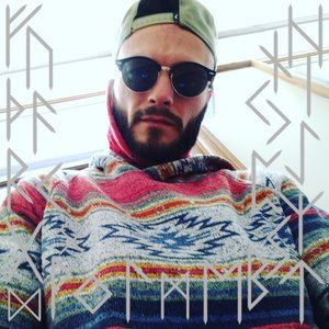 Meet your Posher, Larry